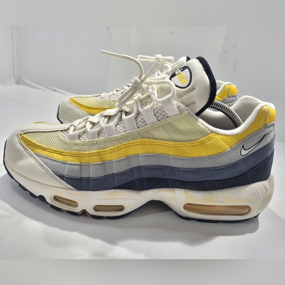 NIKE AIR MAX 95 RUNNING SHOES MEN'S SIZE 11 GREY AMARILLO CD7495-100 - Picture 12 of 16